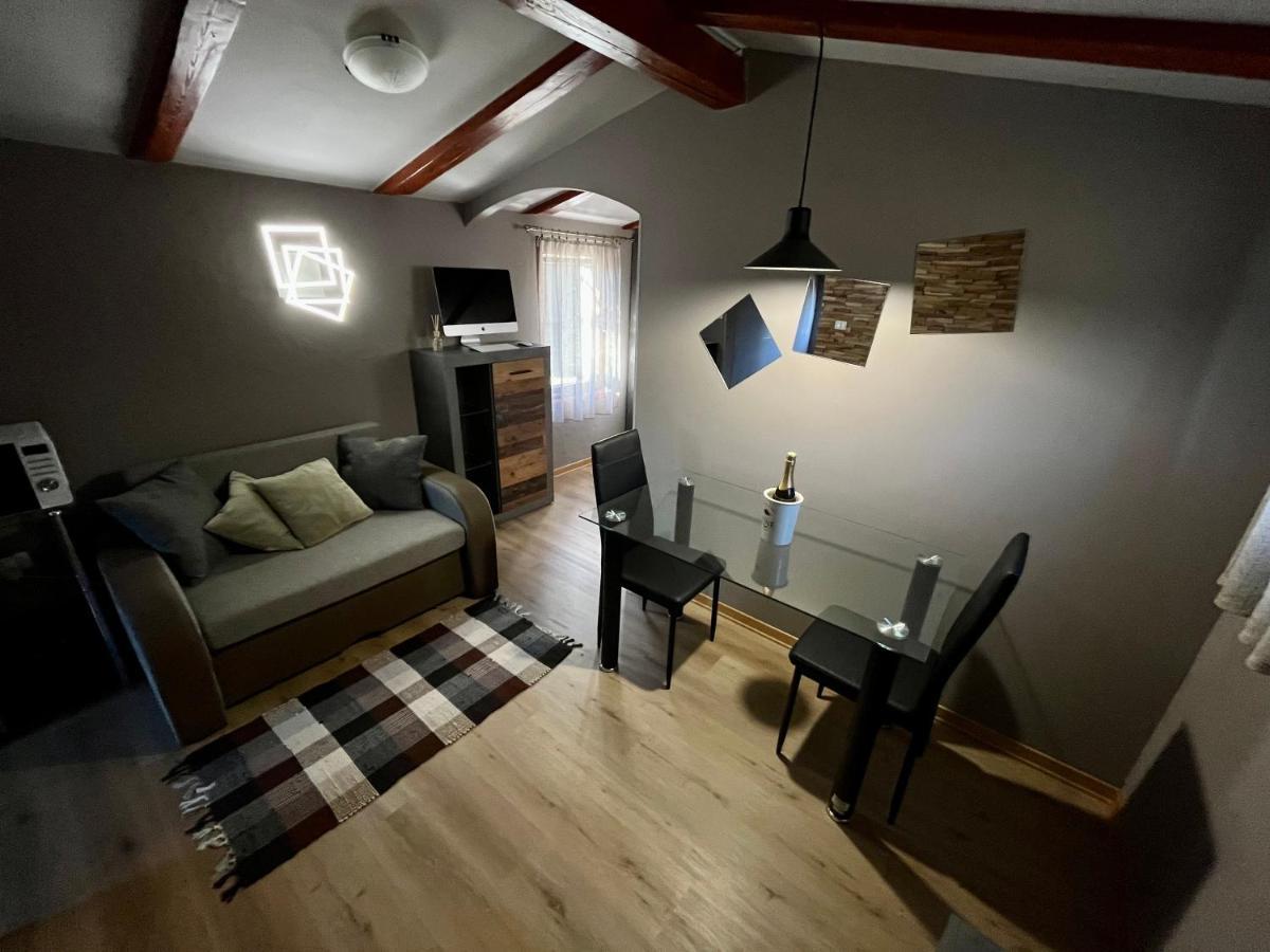 Apartment Eos 斯楚雅 外观 照片
